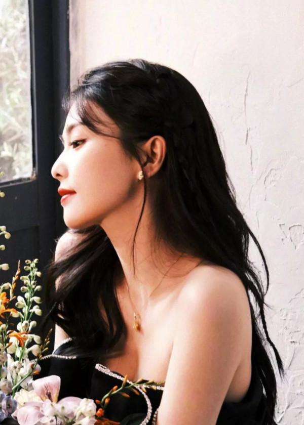 明星的美圖世界秀之白鹿 明星的美圖世界秀之白鹿