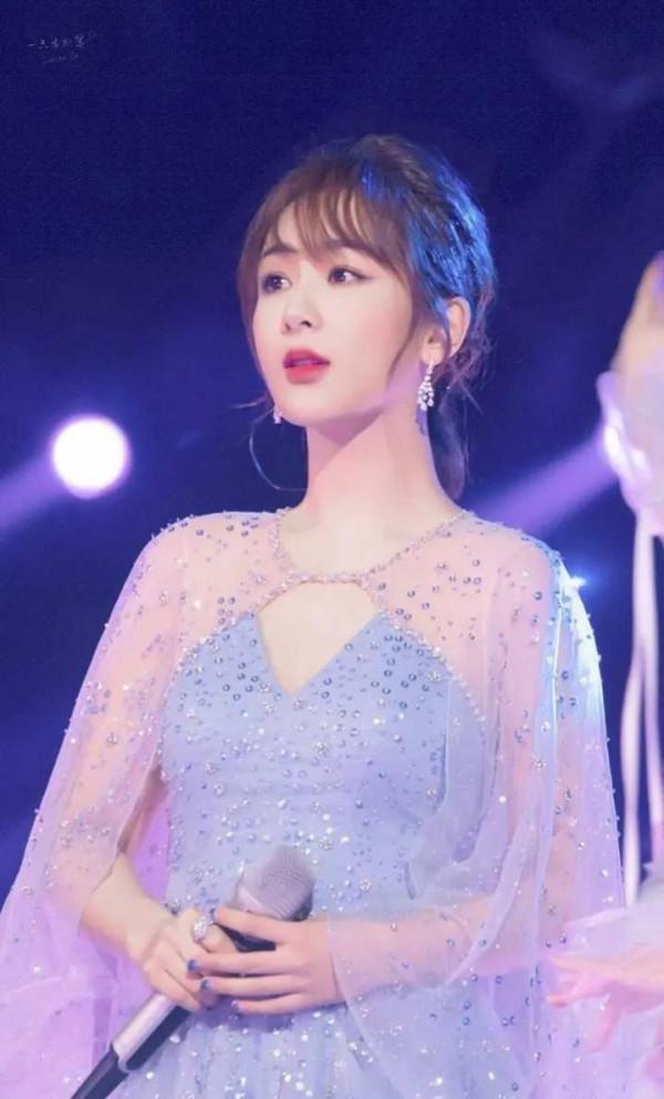 寶藏女孩楊紫美圖｜倪萍：《女心理師》楊紫是個很有魅力的演員