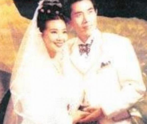 老戲骨陳寶國的寡慾人生,和他深愛的一個女人 老戲骨陳寶國的寡慾人生,和他深愛的一個女人