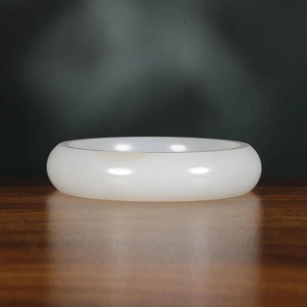 最具潛力的飾品——和田玉鐲