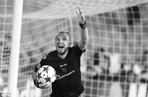 足球場上的十大多面手！梅西多個位置史詩級別