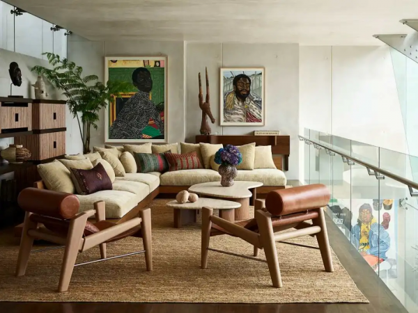 巨星夫婦花1&period;3億買下&OpenCurlyDoubleQuote;鋼鐵俠的豪宅&rdquo;！還能在懸崖邊游泳？酸了