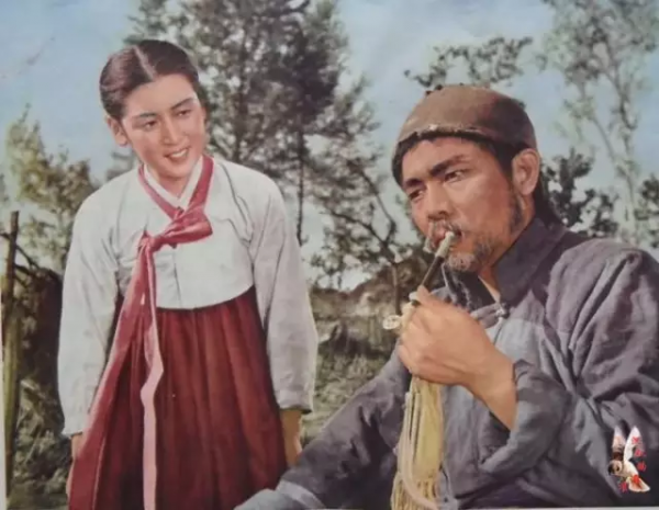 老一輩記憶中的老電影劇照，至今依然看了又看 九