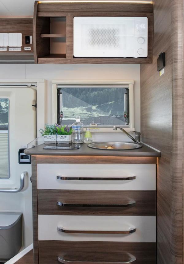 金冠賓歌CD500豪華版丨前臉運動包圍+中額頭設計 高顏值的實力派 金冠賓歌CD500豪華版丨前臉運動包圍+中額頭設計 高顏值的實力派