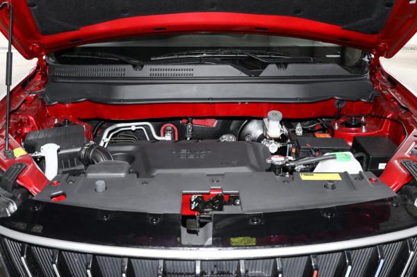 新車 | 售6.39萬元起，野馬博駿兩款車型漲價，酷似小號吉利博越？