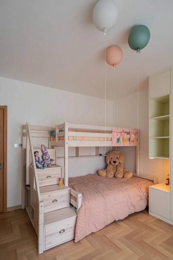 他拆三面牆，用木頭裝完177㎡的家，卻被無數網友點贊