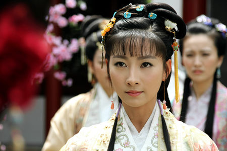 《甄嬛傳》沒火前演員在幹嘛?眉姐姐演抗日神劇,安陵容演紅樓夢 《甄嬛傳》沒火前演員在幹嘛?眉姐姐演抗日神劇,安陵容演紅樓夢