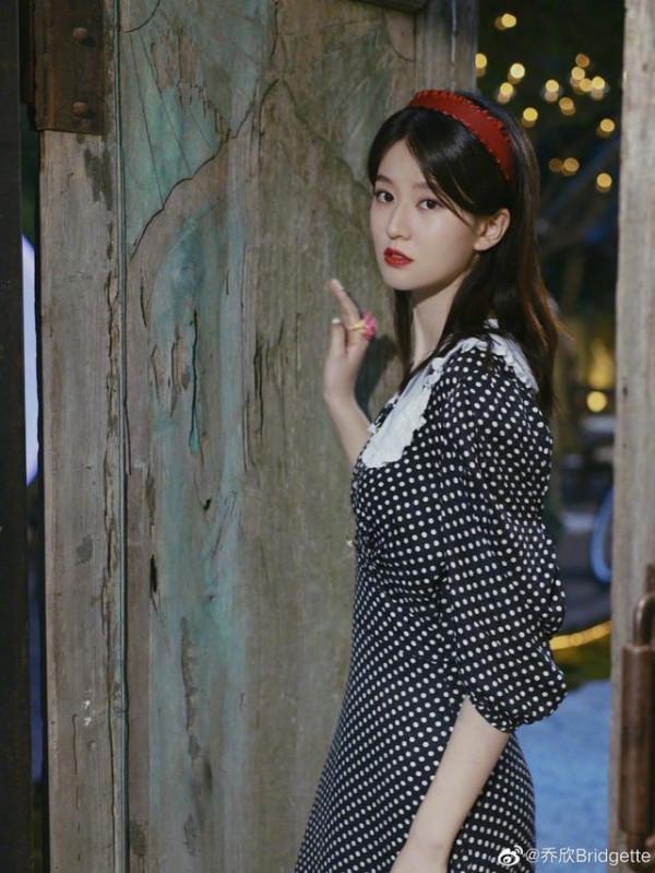 哇，喬欣新戲的三七分短髮造型讓人眼前一亮，喬妹好好看……