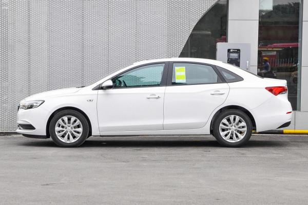 工薪族買車越經濟越好，這兩款車保養便宜還耐用，關鍵是合資