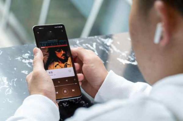 把沉浸的音樂感受帶給更多人—OPPO Enco Free2i真無線降噪耳機評測 把沉浸的音樂感受帶給更多人—OPPO Enco Free2i真無線降噪耳機評測