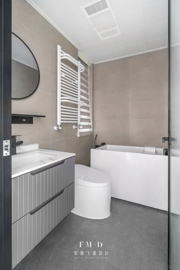 還是中國主婦聰明,無陽臺照樣解決晾曬問題,一個個全部拿去學習 還是中國主婦聰明,無陽臺照樣解決晾曬問題,一個個全部拿去學習