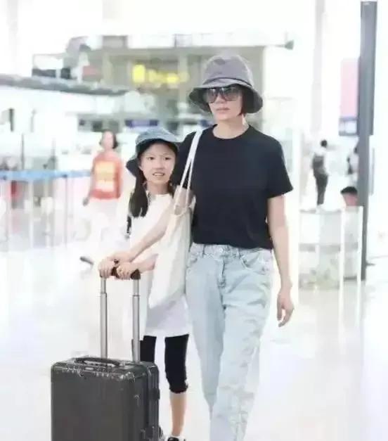 這五位女星，不溫不火，不圖名利，清白乾淨，堪稱娛樂圈“清流”