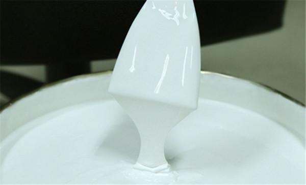 100元一桶的乳膠漆，和300元一桶的有何差別？家用該如何選購？