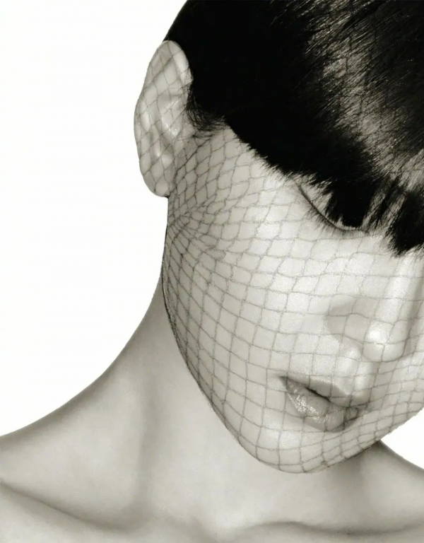 讓人看不懂的2021雜誌封面:鹿晗蒼蠅頭,倪妮玩眉毛,周筆暢好怪 讓人看不懂的2021雜誌封面:鹿晗蒼蠅頭,倪妮玩眉毛,周筆暢好怪