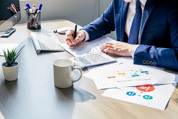 申請多次PR被拒，是該選擇離開？還是繼續留在新加坡？