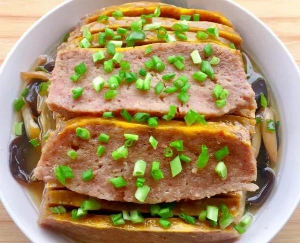 四川香碗——農村宴席上的一道菜，湯鮮肉嫩，記憶中的那種美味