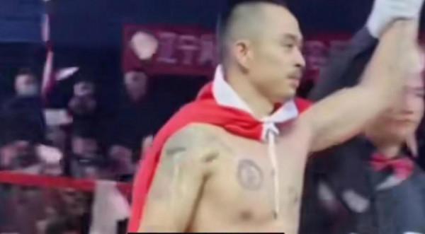 中日世紀大戰拳王爭霸賽，中國拳王打敗日本拳擊世界冠軍，