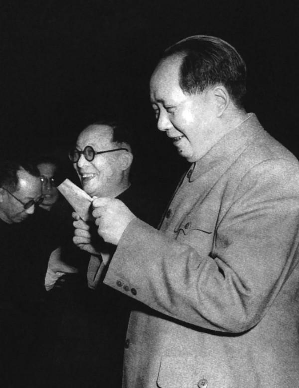 1965年李宗仁回國，毛主席親自迎接，給他副國級待遇，這是為何？