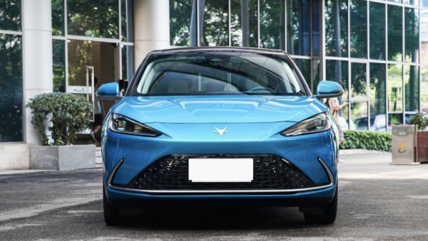 上個廁所時間就能充80%電量，華為新車獵殺“特斯拉們”時刻來了