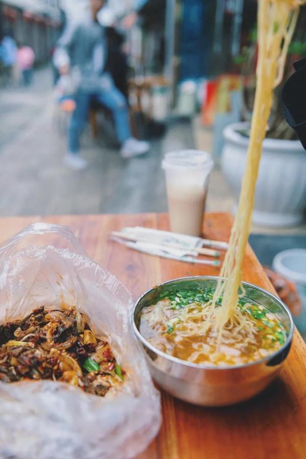 比桂林壯美,比川西神秘!3億年才得見的世外桃源,值得你來 比桂林壯美,比川西神秘!3億年才得見的世外桃源,值得你來