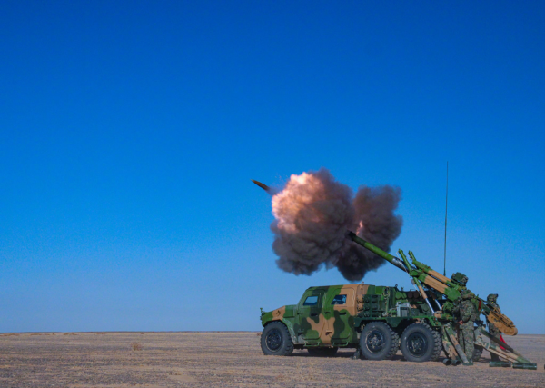 中俄超種馬呼之欲出，最大重量近40噸，將助力解放軍打造飛行炮兵