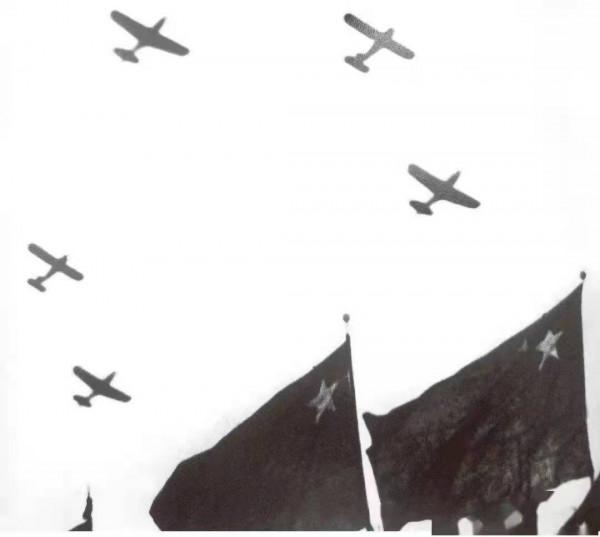 83年，一山東老農因倒茶身份暴露，85歲被隆重邀請到中南海