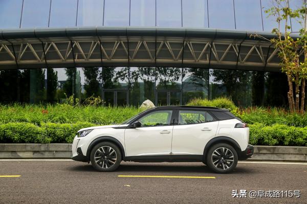 顏值線上卻被“卷”低油耗的東風標緻2008到底輸在哪？