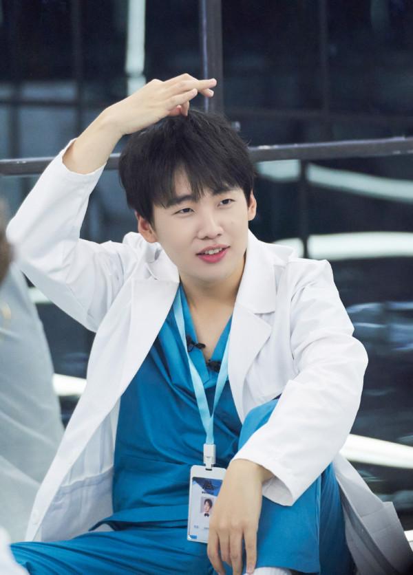 “老來得子”的七位明星，有的樂極生悲，有的成為人生贏家