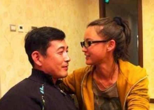 你所不瞭解的“高明遠”,出生於聾啞人家庭,成名後“拋棄妻子” 你所不瞭解的“高明遠”,出生於聾啞人家庭,成名後“拋棄妻子”