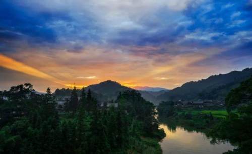 《唐詩三百首》中12位低調的詩詞大神,一人一首傳世名篇 《唐詩三百首》中12位低調的詩詞大神,一人一首傳世名篇