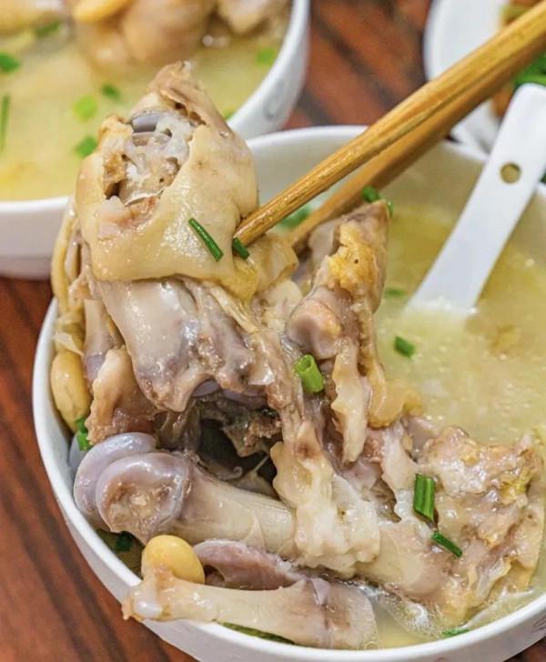 雙碑人吃了幾十年的老字號蹄花湯 雙碑人吃了幾十年的老字號蹄花湯