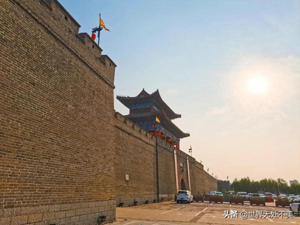 朱元璋為保證城牆質量，要求每塊磚刻上名字