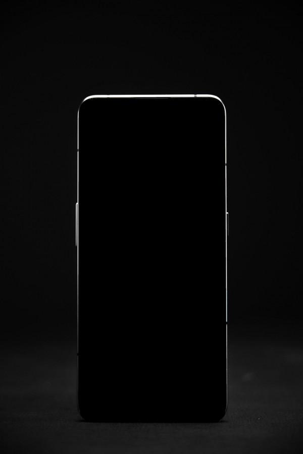 2K直屏旗艦級水桶機 realme真我GT2Pro緞黑測評