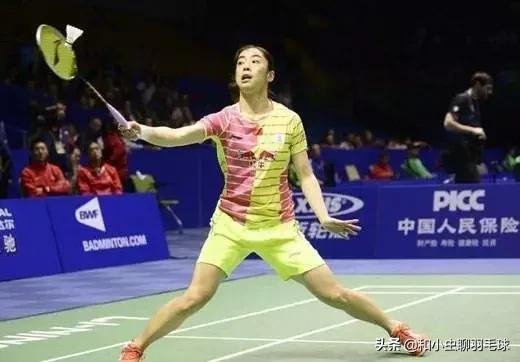 球場上被推身後被動瞬間化解 球場上被推身後被動瞬間化解