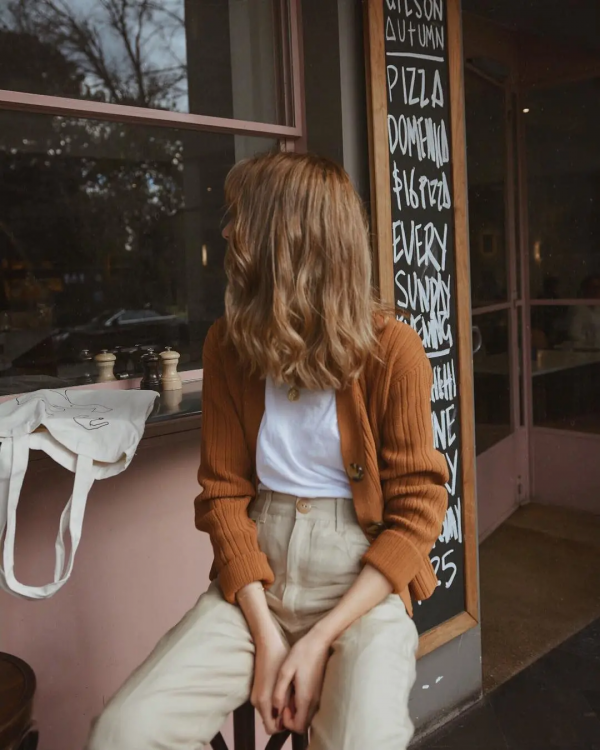 今秋馬丁靴+厚外套火了!又美又撩,洋氣炸了 今秋馬丁靴+厚外套火了!又美又撩,洋氣炸了