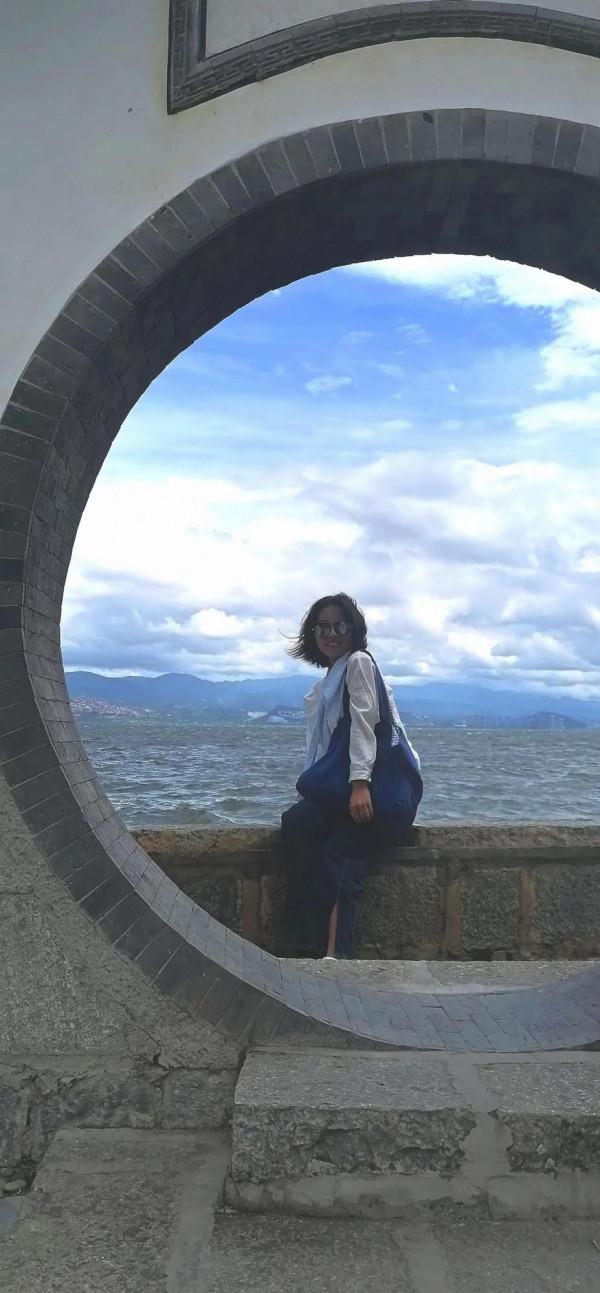 假期80天,是因為什麼女大學生在外50天? 假期80天,是因為什麼女大學生在外50天?