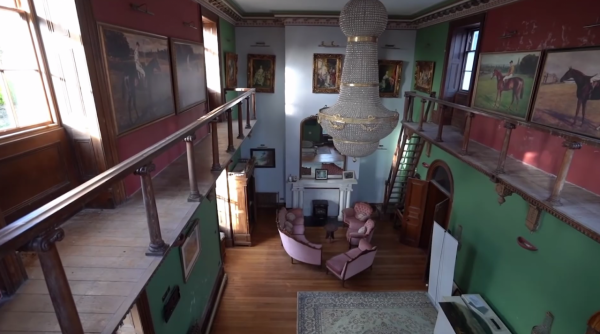 外國人的房子裡發現中國古董，還有兵馬俑？英國貴族留下的豪宅