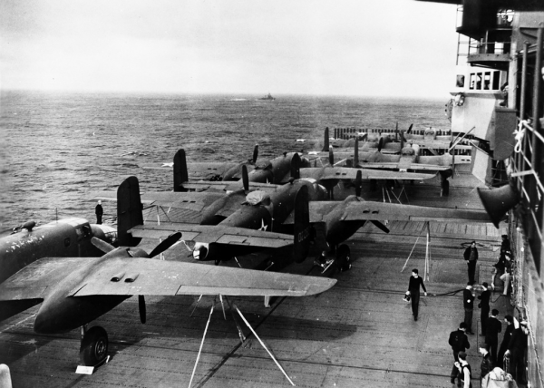 美軍秘密轟炸東京,算是死亡飛行,為何有人出高價購買飛行機會? 美軍秘密轟炸東京,算是死亡飛行,為何有人出高價購買飛行機會?