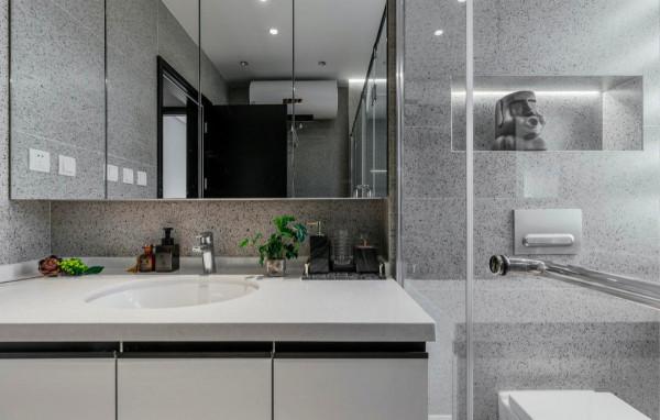 男導遊的家，用基礎的圖形加線條，裝扮出令人嚮往的家