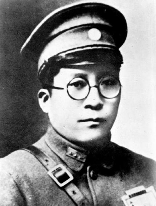 重慶談判期間,擅長暗殺的蔣介石,為何命令特務不準對毛主席動手 重慶談判期間,擅長暗殺的蔣介石,為何命令特務不準對毛主席動手