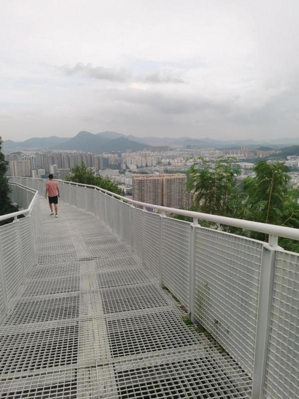 公元某年某月某日某山半日遊