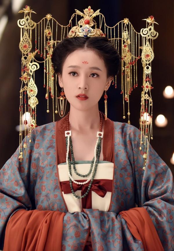 戲太少，卻也不妨礙她的美