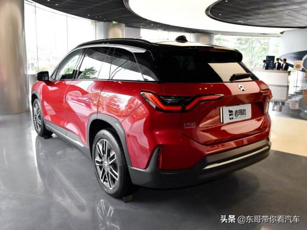 大尺寸SUV加速4秒7,空間夠大日常比加油省錢,實拍蔚來ES6 大尺寸SUV加速4秒7,空間夠大日常比加油省錢,實拍蔚來ES6