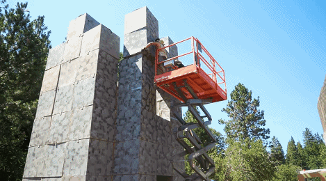 4天打造真人版《我的世界》小鎮,能親手打怪升級敲方塊的那種 4天打造真人版《我的世界》小鎮,能親手打怪升級敲方塊的那種