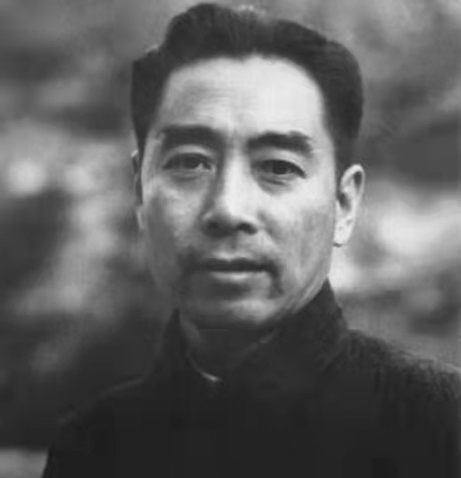 皖南事變後,林彪三見蔣介石次次不歡而散,老蔣稱他“幼稚可嘆” 皖南事變後,林彪三見蔣介石次次不歡而散,老蔣稱他“幼稚可嘆”