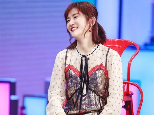 5位“鐵公雞”明星,言承旭吃小攤還順走碗筷,謝娜敷廉價的面膜 5位“鐵公雞”明星,言承旭吃小攤還順走碗筷,謝娜敷廉價的面膜