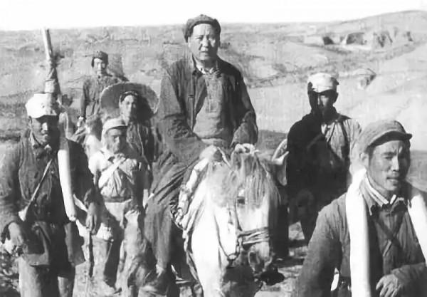 極具世界影響力的5位軍事家，我國獨佔兩席，偉人四渡赤水成典範