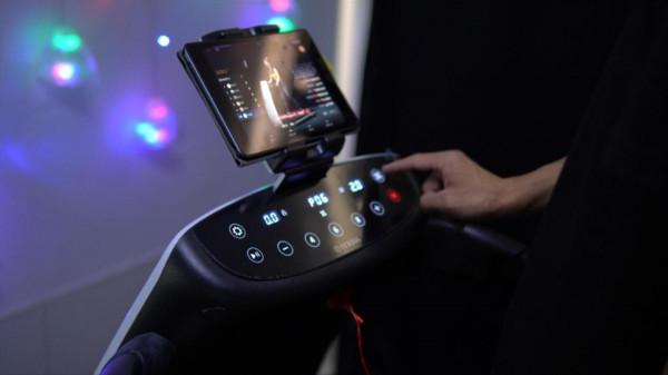 野小獸P30跑步機使用體驗：家庭健身也可以如此充滿樂趣