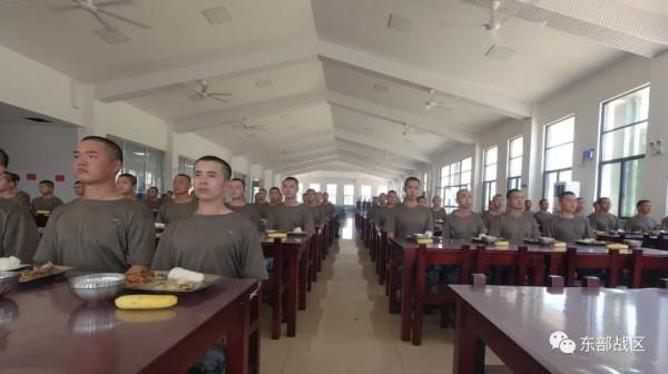 新兵入營已10天,他們表現怎麼樣? 新兵入營已10天,他們表現怎麼樣?