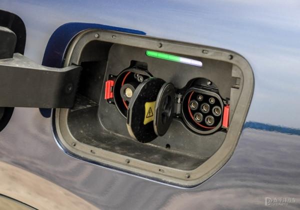 東風除了是導彈製造商，造豪華效能新能源SUV也是拿手好戲